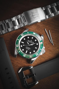 Thumbnail for Oceaneva Men's Deep Marine Explorer II 1250M Pro Diver Watch Black and Green - GRII200BKST 1000M, 1250M diver, 316L Stainless Steel Watch, Automatic Watch, BGW9 Swiss-Superluminova, Ceramic Bezel, Dive Watch, Sw200-1 Swiss Automatic Movement